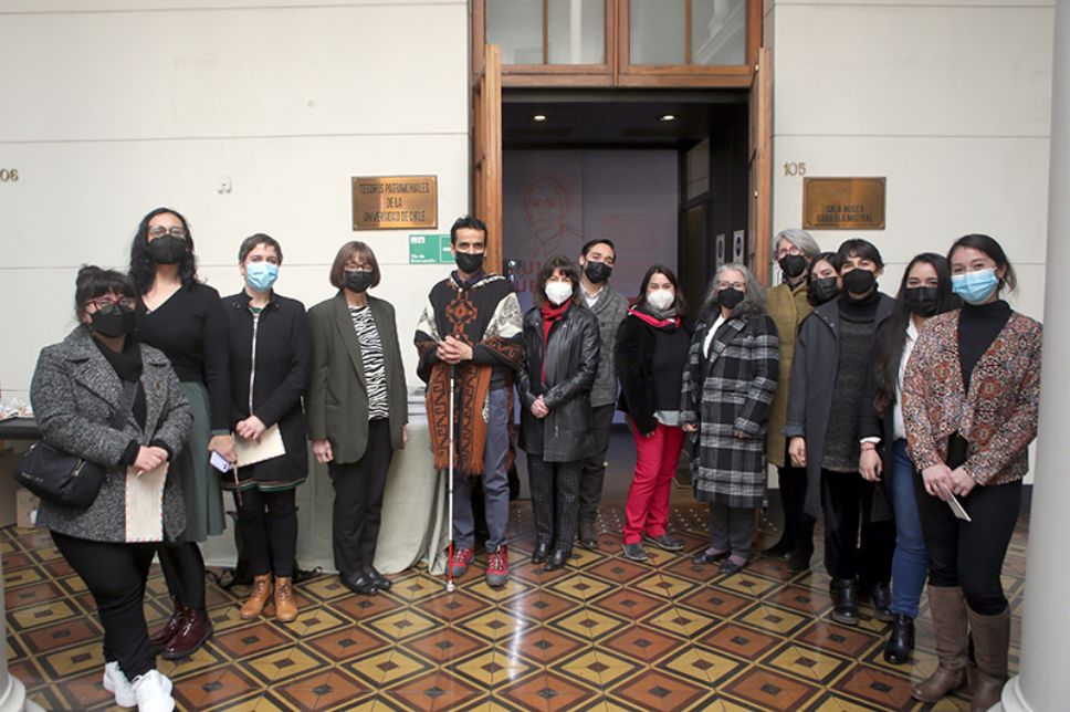 Con este hito, el equipo del Archivo Bello y la Sala Museo Gabriela Mistral establecen un hito en la historia de la Universidad de Chile y los museos del país, relevando el compromiso del plantel universitario en generar un espacio abierto e inclusivo para la comunidad.