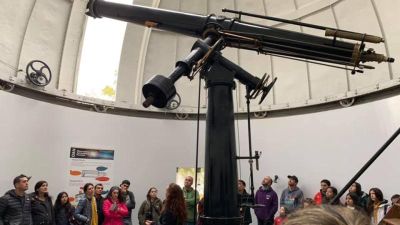 En Cerro Calán se realizarán visitas a telescopios, muestras de meteoritos, talleres para niños, charlas magistrales, módulos de observatorios astronómicos internacionales y más.