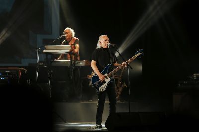 La banda nacional hizo un repaso por los grandes éxitos de su carrera, desplegando en escena todo su arte al público.