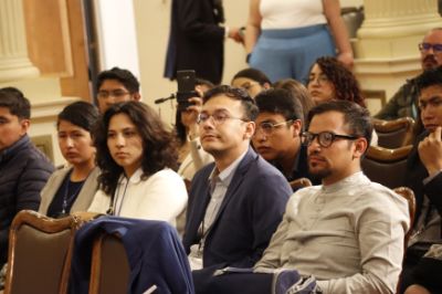 “Para los jóvenes ha sido muy valioso poder visitar la Universidad de Chile y la Casa Central, sobre todo por la historia y la carga que tiene en términos del reconocimiento", agregó Erick Marsán.