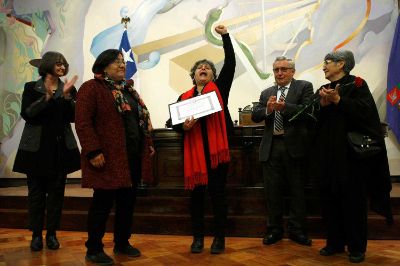 "Fueron los esfuerzos y la entrega permanente de las familias y organizaciones, los que gatillaron los esfuerzos institucionales", añade el abogado Juan Carlos Gimeno.