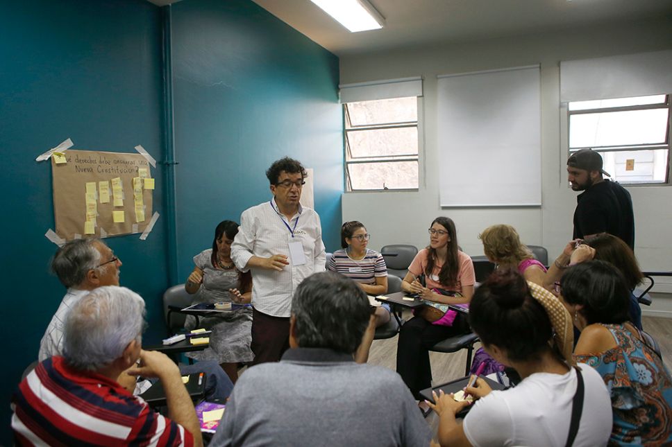 Hasta el 19 de julio, docentes, académicos y académicas de la U. de Chile podrán postular a través de un formulario de inscripción.