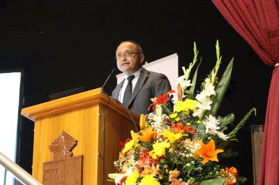 Dr. Víctor Hugo Escalona, Director del Centro de Estudios de Postcosecha de la Fac. de Cs. Agronómicas de la U. de Chile y organizador del Congreso. 