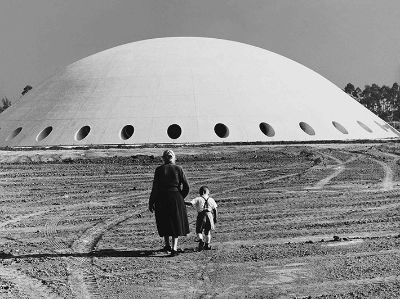 La muestra está compuesta por 103 fotografías que representan un importante periodo de la fotografía brasileña, a partir de los años de 1950.