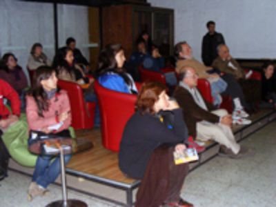 Al evento asistieron profesionales, académicos y estudiantes interesados en el tema de la arquitectura en tierra.