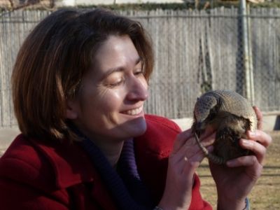 La charla estuvo dirigida a los estudiantes de la Facultad interesados en la conservación de los armadillos en Chile. 