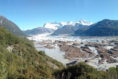 Uno de los lugares recorridos por Andrea Paz Navarro Aránguiz, Michelle Kopes y Holly Chubb fue la laguna San Rafael.