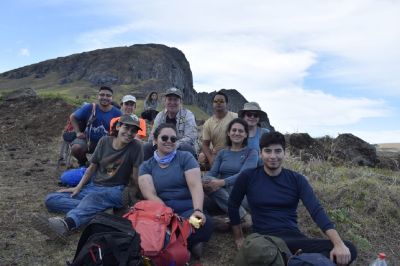 Geóloga U. de Chile cuenta cómo encontraron el moai del Rano Raraku