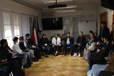 Luego de su visita a Casa Central, los jóvenes ucranianos se trasladaron al IEI, donde se reunieron con estudiantes de pre y postgrado.