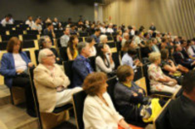 La ceremonia se realizó en la Facultad de Ciencias Físicas y Matemáticas de la Universidad de Chile.