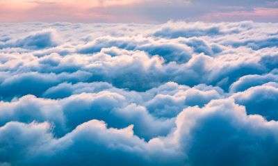 Durante los últimos años, David investiga y analiza los cambios en las propiedades físicas de las nubes en el contexto del cambio climático.