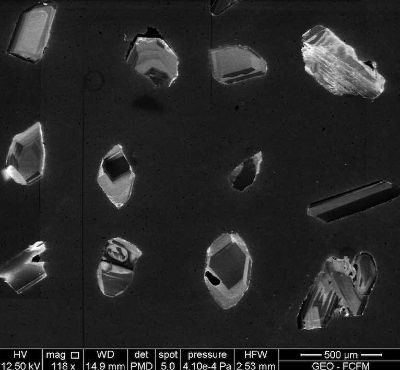 Los investigadores estudiaron los circones contenidos en rocas intrusivas.