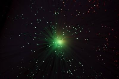 El estudio del fenómeno se logró mediante la inyección de luz láser en la red óptica y la observación se realizó con cámaras fotográficas de alta precisión.