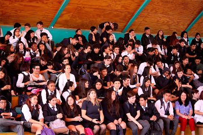 Estudiantes del Liceo Gabriela Mistral