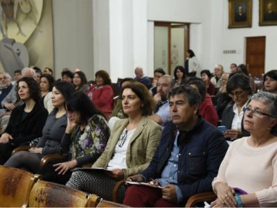 El cambio de mando se realizó frente a toda la comunidad de la Escuela de Salud Pública