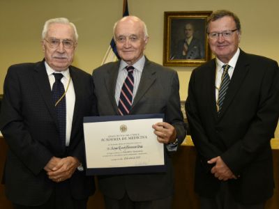 Doctores Humberto Reyes, Ramón Florenzano y Andrés Heerlein.