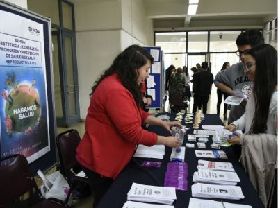 El encuentro concitó el interés de más de 800 visitantes. 