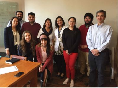 El equipo de profesionales de la salud y de ingenieros tras el nuevo proyecto Fondef. 