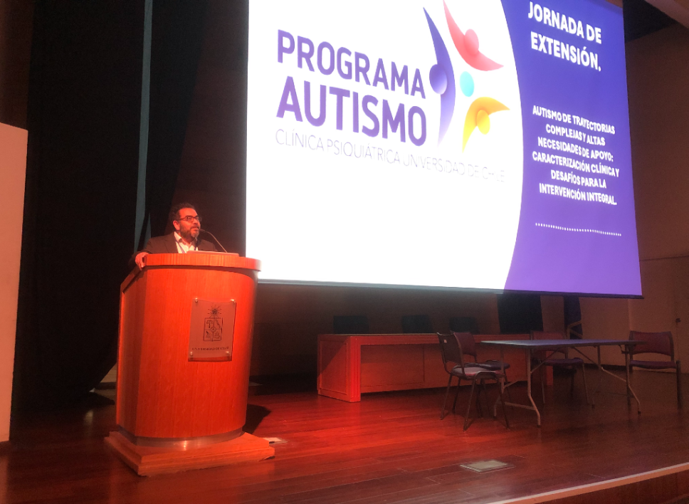 El doctor Paul Délano se refirió a la relevancia de este encuentro en términos de acercarlo a las distintas áreas de salud en las que se da atención a los pacientes