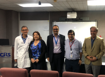 Doctor Juan Guillermo Rodríguez, sra. Carol Luco, sr. Jaime Carvajal, y doctores Alberto Vargas y Miguel O'Ryan