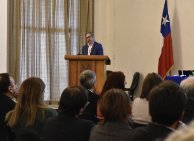 En su presentación, el doctor O’Ryan manifestó su orgullo y agradecimiento por el apoyo y las metas alcanzadas durante su primer año de gestión, enfatizando su resultado como una labor colectiva de toda la comunidad del plantel