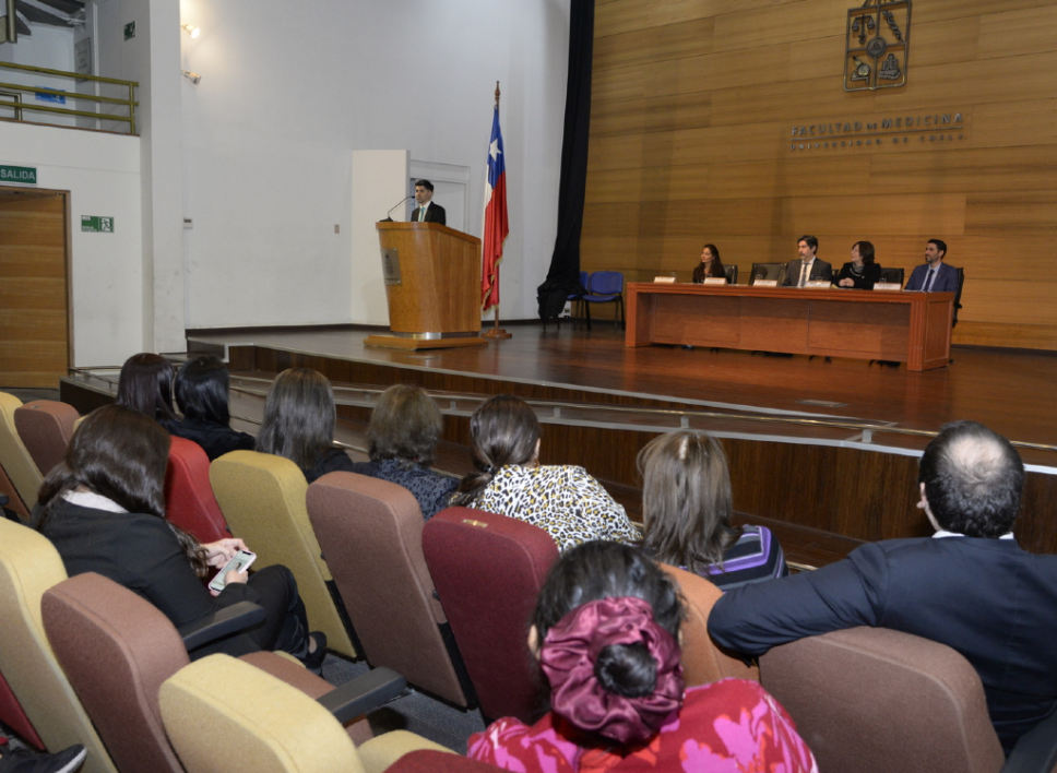 El profesor Pablo Gálvez recordó las dificultades derivadas del estallido social y la pandemia en términos docentes y formativos que debió enfrentar esta generación de egresados. 
