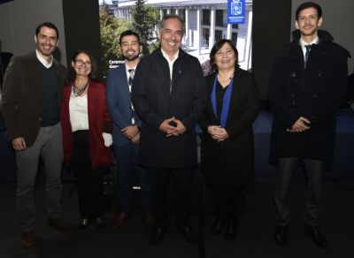 Profesor Pablo Quiroga, doctora Thelma Suau, doctor Felipe Carrillo, doctor Miguel O'Ryan, profesora Marcela Díaz y doctor Boris Marinkovic. 