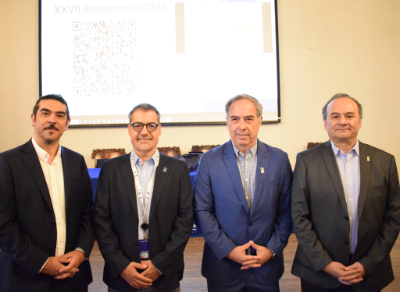 El subsecretario de Ciencias, Cristián Cuevas; el director del ICBM, doctor Emilio Gerrera; el decano de la Facultad de Medicina, doctor Miguel O'Ryan y el vicerrector de Investigación y Desarrollo de la U. de Chile, Christian González Billault