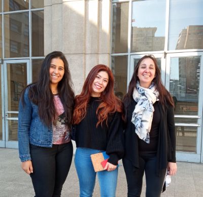 Sofía Burgos, Mónica Ramírez y la Prof. Rosana Muñoz. 