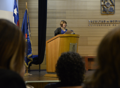 La profesora Mirliana Ramírez llamó a "a trabajar en unidad, a respetarnos, a valorar el aporte que hacemos desde distintas disciplinas y a construir juntas y juntos una nueva sociedad"