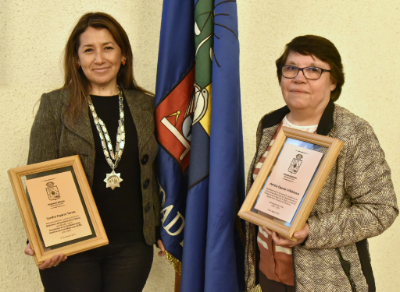 Profesoras Sandra Oyarzo y Patricia Elgueta