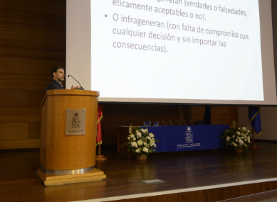 El doctor Luis Bahamondes hizo una mirada de futuro para su disciplina en base a las modernas definiciones que establece ChatGPT. 