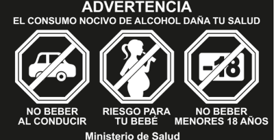 La nueva normativa señala que será obligación que todas las bebidas alcohólicas igual o mayor a 0.5 grados y que se encuentran comercializadas en Chile, cuenten con las siguientes etiquetas: “No beber al conducir” (con un dibujo tachado de un automóvil). “Riesgo para tu bebé” (con un dibujo tachado de una mujer embarazada bebiendo). “No beber menores de 18 años” (con un dibujo tachado que indica “-18″).