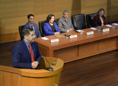 El profesor Cristián Pérez relevó la capacidad de los nuevos titulados de sobreponerse a las dificultades que les tocó enfrentar como generación