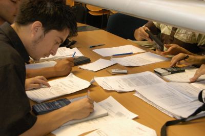 Más de 40 estudiantes de Medicina han sido becados por el Fondo de Ayuda Solidaria 