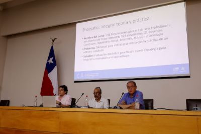 De izquierda a derecha: profesor Rodrigo Osorio;Pablo Lovera de la Unidad de Docencia; y profesor Julio Larenas.