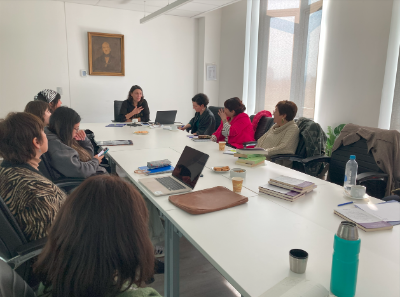 La segunda jornada del Coloquio se desarrolló en la Facultad de Filosofía y Humanidades donde se realizó un conversatorio sobre revistas de investigación asociadas a los temas de trabajo de la Red. 