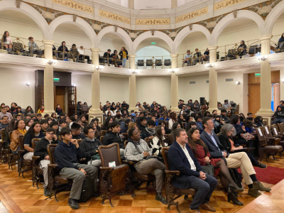 Un salón de honor repleto ambos días da cuenta del interés de los y las estudiantes por ser parte de este proceso.