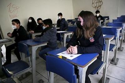 Retomando la presencialidad, en plena post pandemia, se hace igual de urgente y necesaria esa capacidad de acomodo y conciliación de las comunidades educativas.