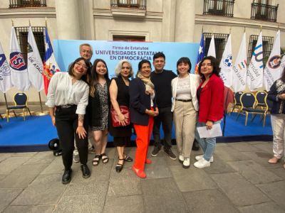 La mesa del Senado Universitario, órgano encargado de proponer y acordar los cambios estatutarios que fueron promulgados por el Ejecutivo, también participaron de la ceremonia.