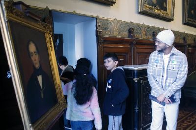 Asistentes de distintas edades llegaron no sólo a la Casa Central, sino que a los distintos espacios que la Universidad de Chile abrió para este Día de los Patrimonios. 