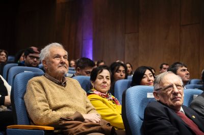 En sus palabras, la Rectora Devés expresó el compromiso de la Universidad de Chile con "el desafío de fortalecer la educación en los derechos humanos". 