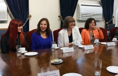 También participaron las rectoras de la Universidad de Chile, Rosa Devés; de la Universidad Tecnológica Metropolitana, Marisol Durán; y de la U. de La Serena, Luperfina Rojas.