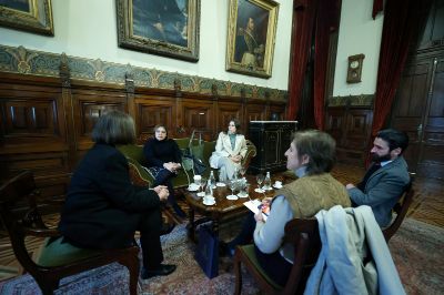 En el encuentro protocolar se abordó la posibilidad de que la UNAM cuente con una sede en Chile, donde se impulse el estudio de la cultura mexicana y promueva el intercambio de investigadores, docentes y la movilidad estudiantil.