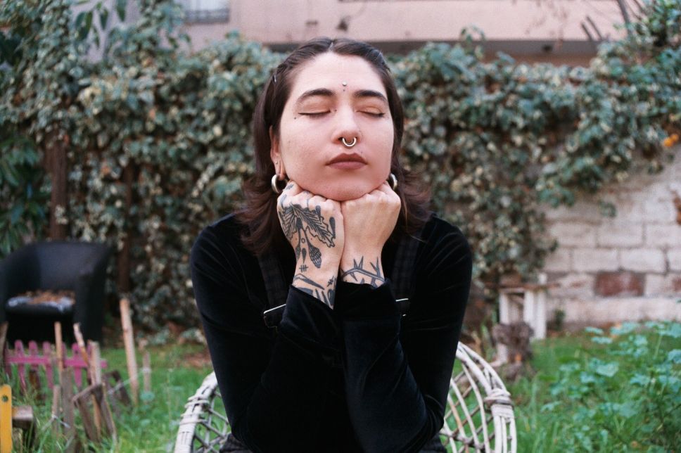 Amapola tiene más de 12 mil oyentes mensuales en Spotify 2 álbumes 