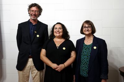 La solemne ceremonia contó con la asistencia de la Rectora Rosa Devés, y del Vicerrector de Asuntos Académicos, Claudio Pastenes Villareal, e importantes académicas/os de la educación de la Universidad de Chile. 