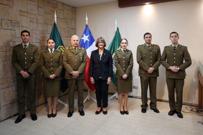 "Estamos conscientes de que la relación y colaboración entre las instituciones de la República es fundamental para fortalecer el rol del Estado en la sociedad", añadió la Rectora.