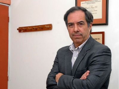 El decano de la Facultad de Medicina, Miguel O'Ryan, dice que "estamos mejor preparados que antes de la pandemia sin dudas, podríamos responder ante una nueva pandemia de manera más rápida, con protocolos más claros. Preocupa eso si la actitud de países relevantes como Estados Unidos que están entrando en una fase “contracíclica” de aislamiento interno"