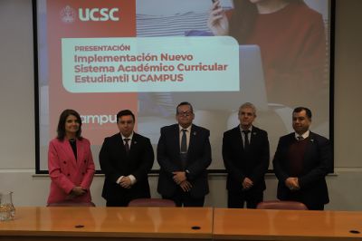 En la ceremonia, ambas instituciones se comprometieron a trabajar en conjunto para implementar la plataforma, contando con la participación del Rector de la UCSC, Dr. Cristhian Mellado; Francisco Martínez, decano de la Facultad de Ciencias Físicas y Matemáticas de la Universidad de Chile; y Javier Villanueva, director del Centro Tecnológico Ucampus.