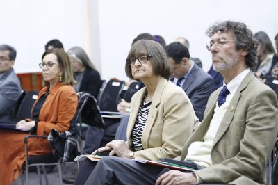 El Comité Científico Internacional fue presentado en el Seminario Internacional "Legitimidad social, validez y participación en el Acceso a la Educación Superior” que se llevó a cabo ayer en la Casa Central de la Universidad de Chile. 